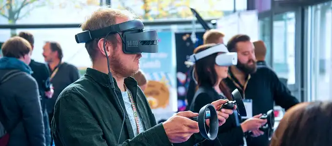 XR Experiences (AR/VR/MR)